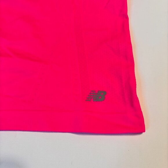 New Balance Workout Tank Top - Size L - Picture 2 of 8